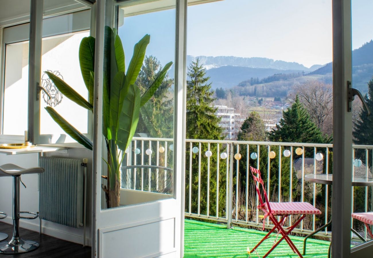 Studio in Annecy-le-Vieux - Deliciosa parking vue splendide plage à 10min