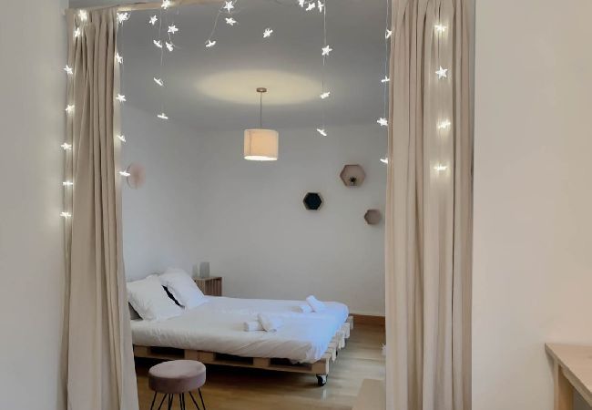 Studio in Annecy - Bamboo Caban 2 min du centre ville Studio in Annecy - Bamboo Caban 2 min du centre ville