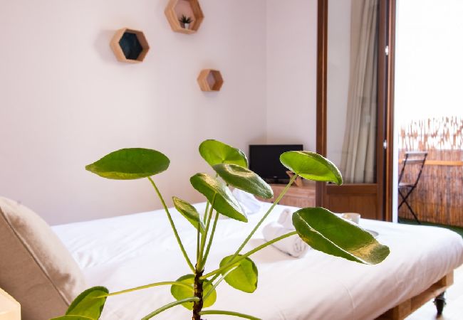 Studio in Annecy - Bamboo Caban 2 min du centre ville Studio in Annecy - Bamboo Caban 2 min du centre ville