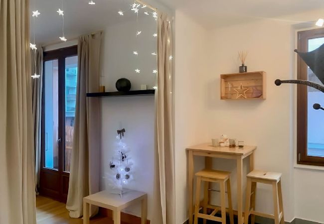 Studio in Annecy - Bamboo Caban 2 min du centre ville Studio in Annecy - Bamboo Caban 2 min du centre ville