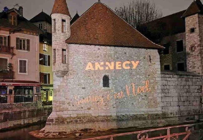 Studio in Annecy - Bamboo Caban 2 min du centre ville Studio in Annecy - Bamboo Caban 2 min du centre ville
