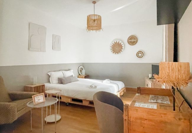 Studio in Annecy - Bamboo Caban 2 min du centre ville Studio in Annecy - Bamboo Caban 2 min du centre ville