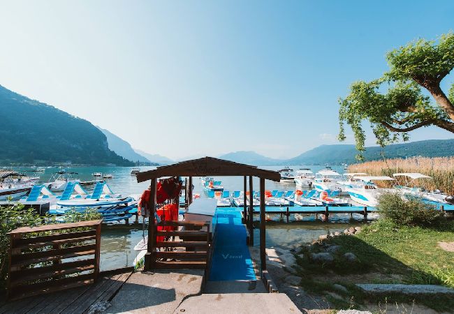 Apartment in Annecy - Palm Beach romantique jacuzzi Apartment in Annecy - Palm Beach romantique jacuzzi