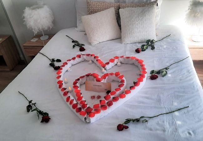 Apartment in Annecy - Palm Beach romantique jacuzzi Apartment in Annecy - Palm Beach romantique jacuzzi