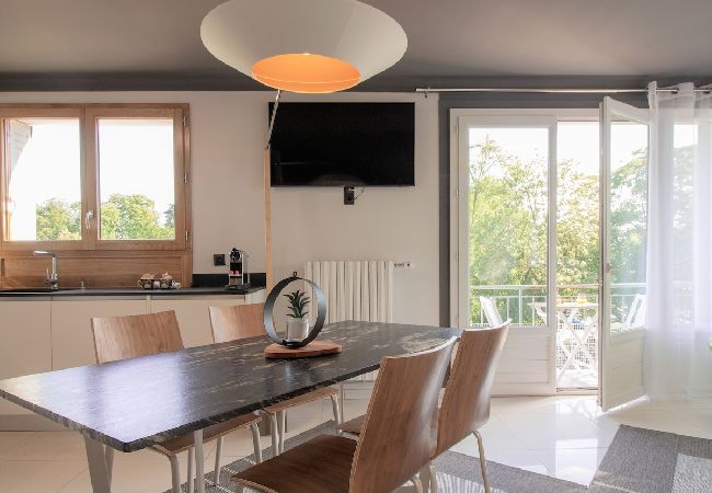 Apartment in Annecy - Petit Palace vue sur l'Impérial Apartment in Annecy - Petit Palace vue sur l'Impérial