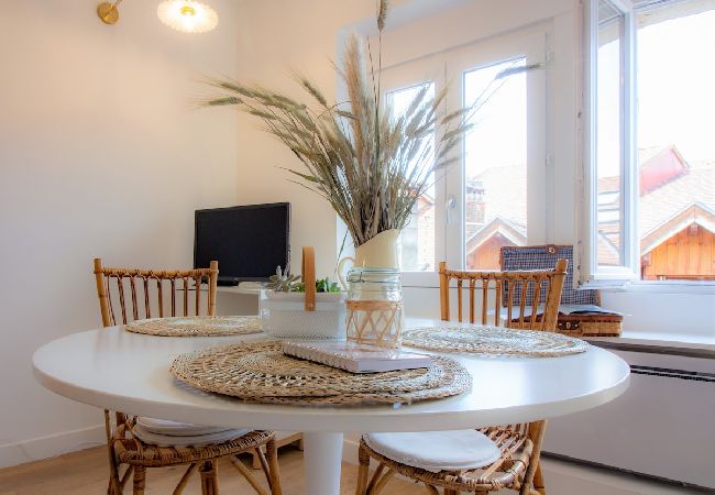 Apartment in Annecy - Nemours du château emplacement de rêve Apartment in Annecy - Nemours du château emplacement de rêve