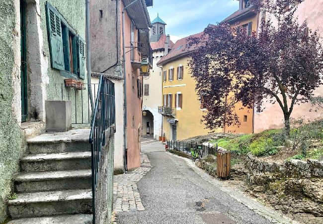 Apartment in Annecy - Nemours du château emplacement de rêve Apartment in Annecy - Nemours du château emplacement de rêve
