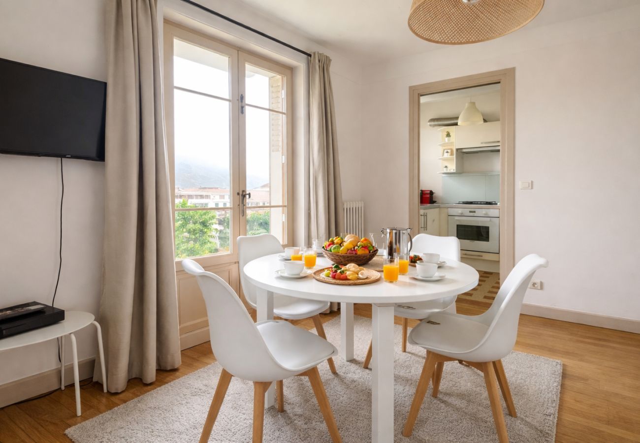 Apartment in Annecy - Martine a Annecy parking vue magnifique