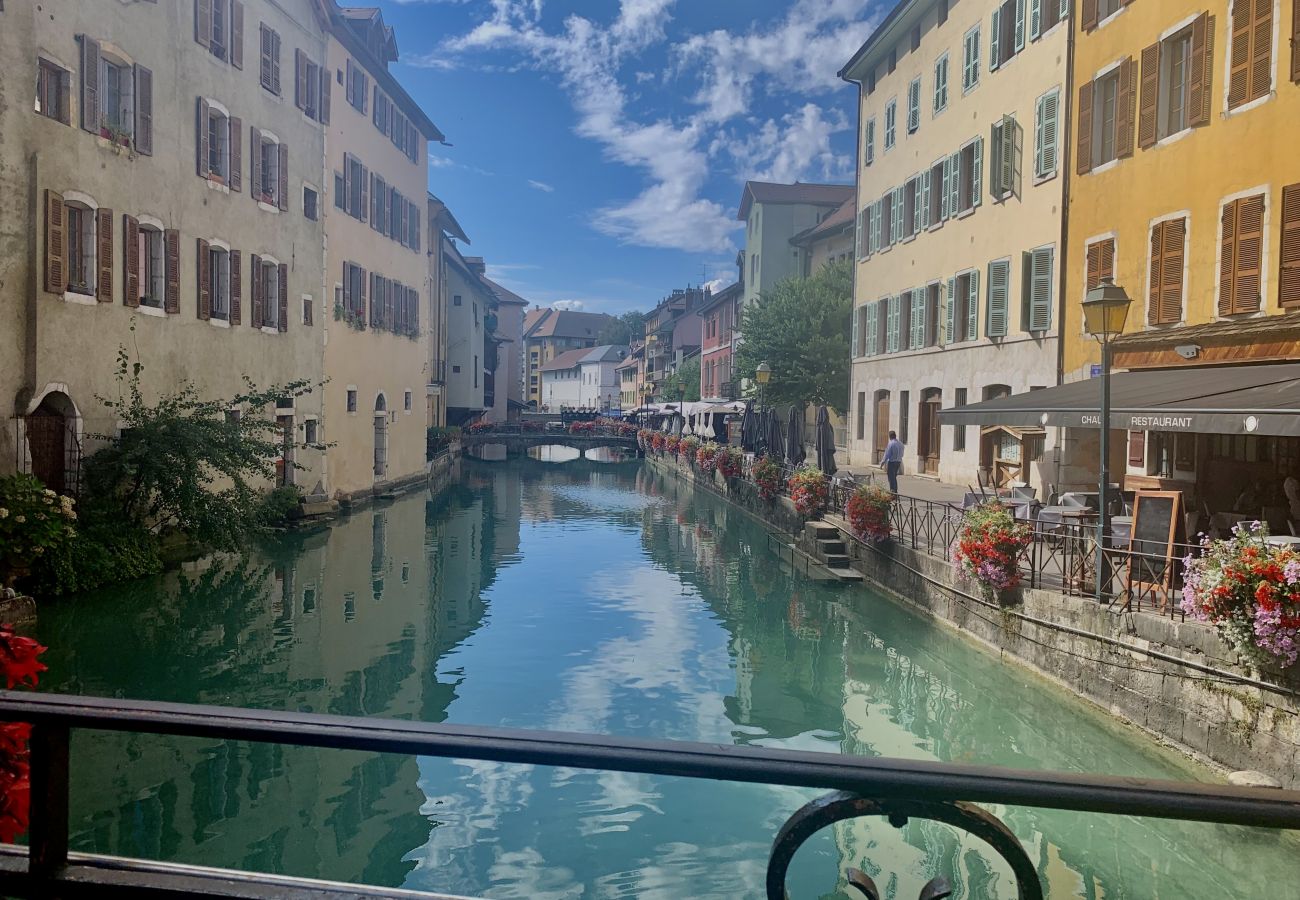 Apartment in Annecy - Petite Venise vue sur le canal romantique