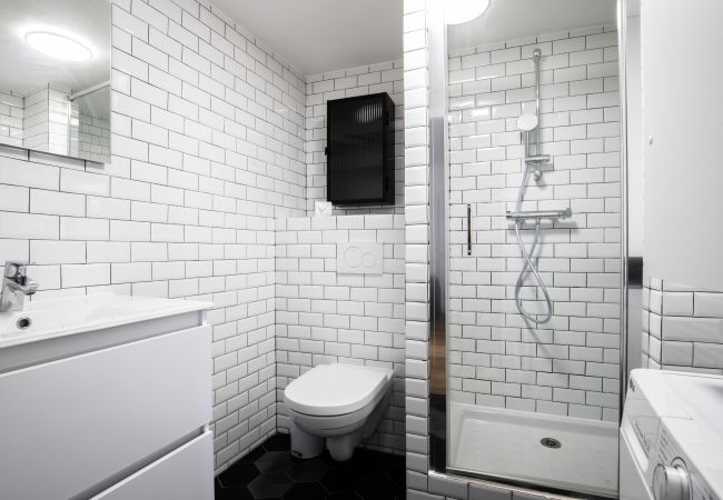 Studio in Annecy - Love room Noir Desir vieille ville Annecy Studio in Annecy - Love room Noir Desir vieille ville Annecy