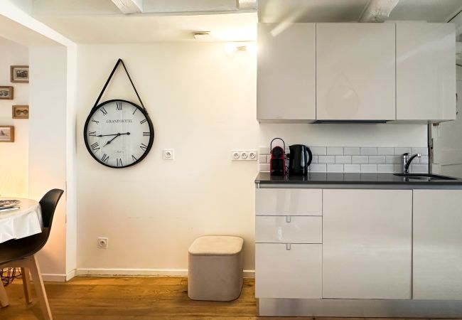 Studio in Annecy - Love room Noir Desir vieille ville Annecy Studio in Annecy - Love room Noir Desir vieille ville Annecy