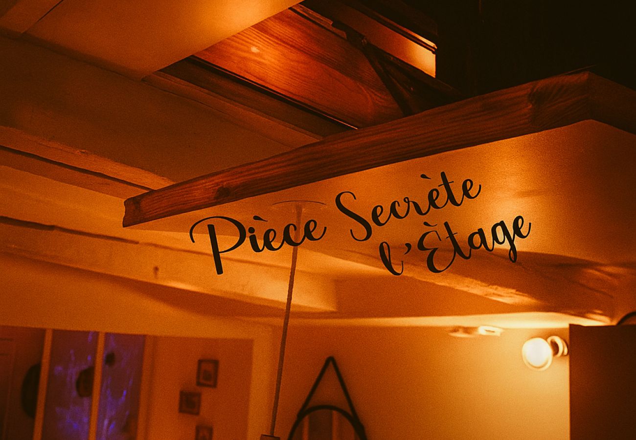 Studio in Annecy - Love room Noir Desir vieille ville Annecy