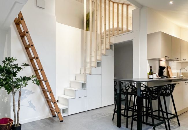 Apartment in Annecy - Atypique sous château vieille ville Apartment in Annecy - Atypique sous château vieille ville