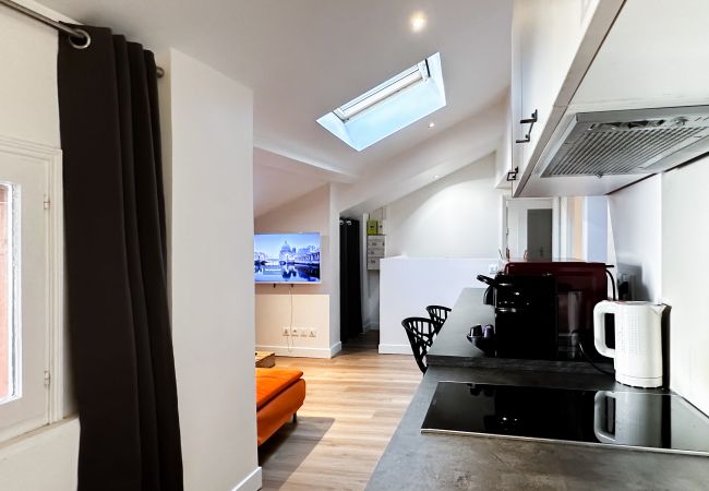 Apartment in Annecy - Atypique sous château vieille ville Apartment in Annecy - Atypique sous château vieille ville