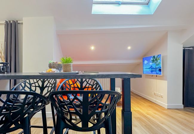 Apartment in Annecy - Atypique sous château vieille ville Apartment in Annecy - Atypique sous château vieille ville