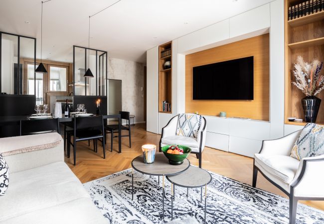 Apartment in Annecy - Medicis luxueux à 50 m du lac Apartment in Annecy - Medicis luxueux à 50 m du lac