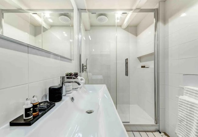 Apartment in Annecy - Pretty trop romantique Apartment in Annecy - Pretty trop romantique