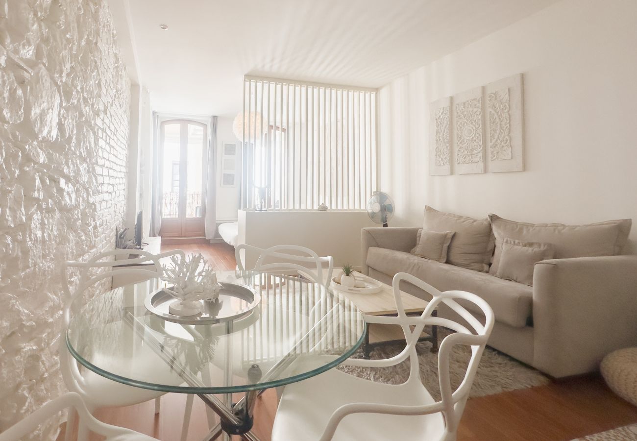 Studio in Annecy - Yang rue royale