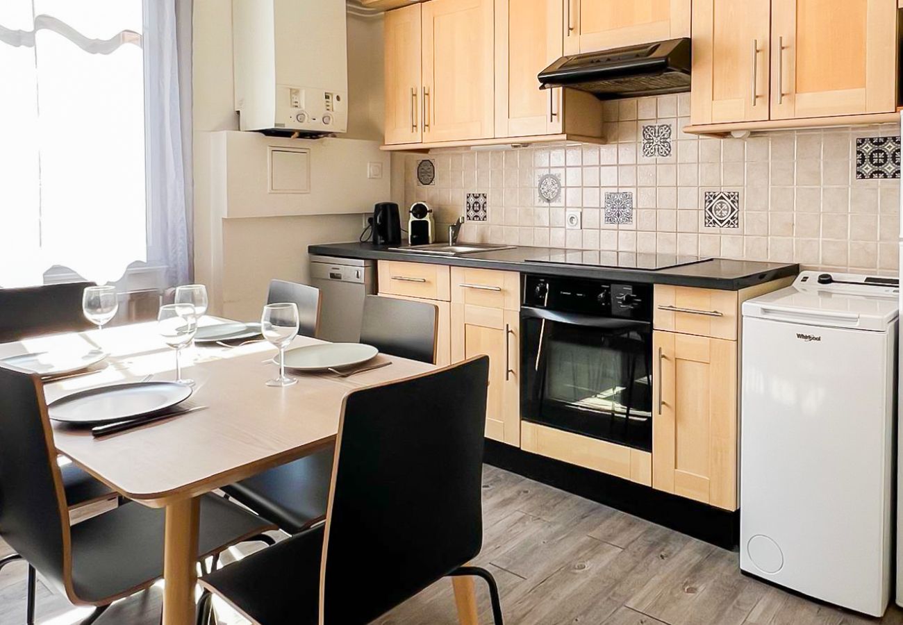 Apartment in Annecy - Acacia Chaumontel proche courrier