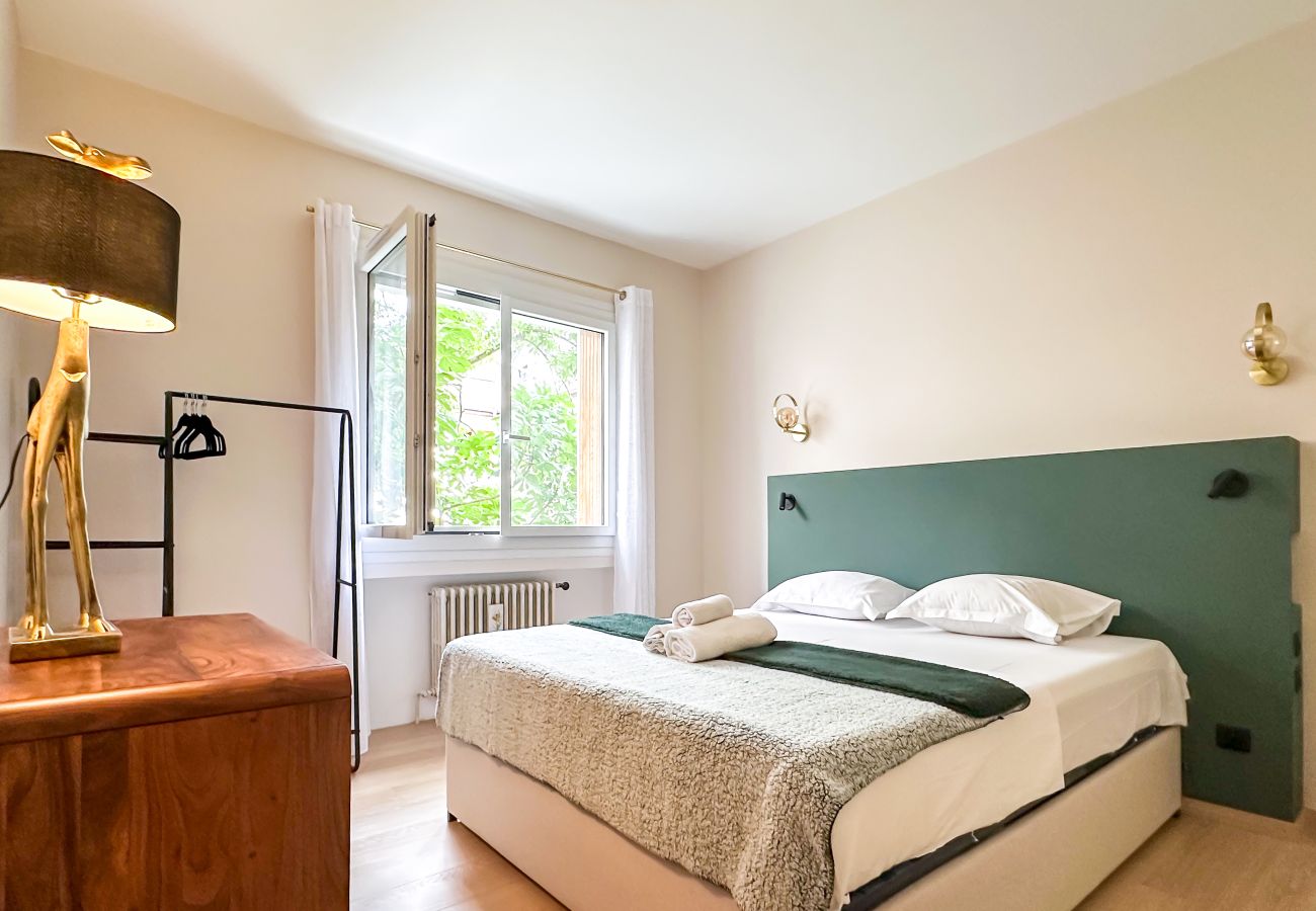 Apartment in Annecy - Petit Gruffaz proche du canal