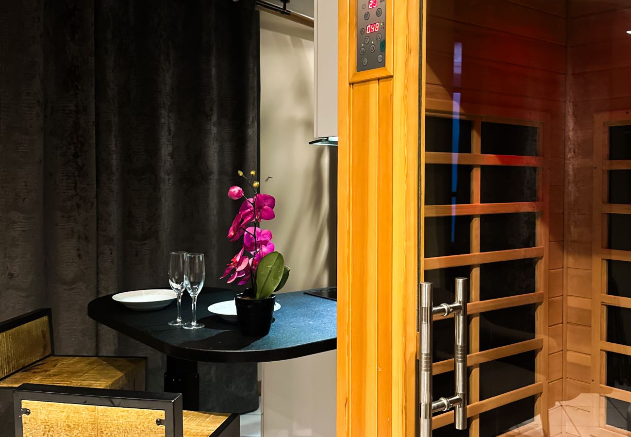 Studio in Annecy - Rococo romantique avec sauna vieille ville Annecy