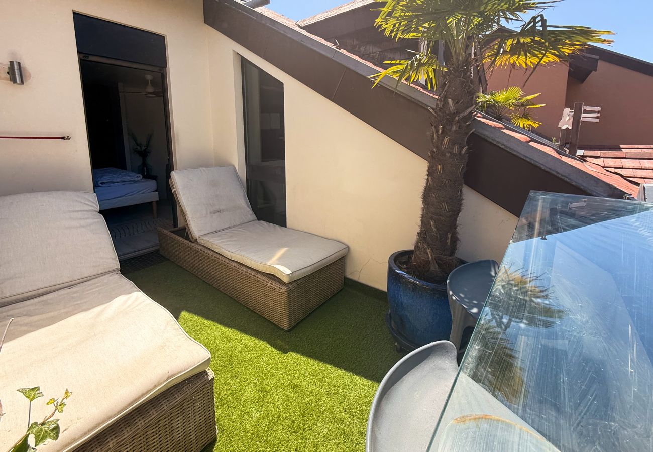 Apartment in Annecy - Lagoon vieille ville Annecy place Saint Claire