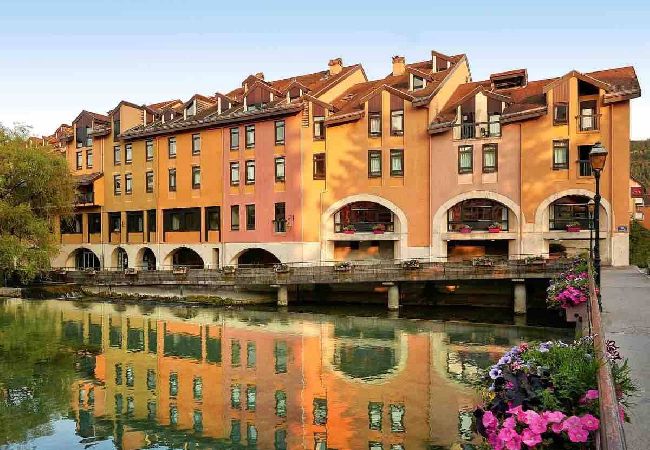 Studio à Annecy - Reve de Jade devant le canal Studio à Annecy - Reve de Jade devant le canal