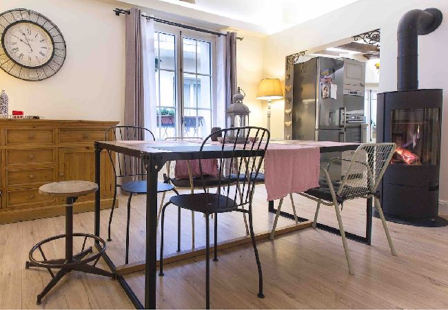 Appartement à Annecy - Cocoon 1 min romantique Appartement à Annecy - Cocoon 1 min romantique