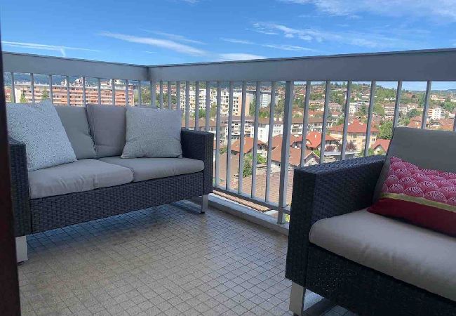 Appartement à Annecy - Mont Royal balcon et piscine Appartement à Annecy - Mont Royal balcon et piscine
