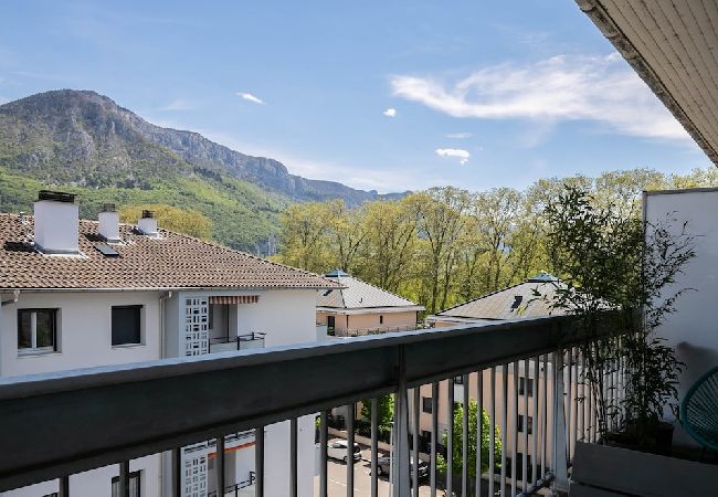 Studio à Annecy - Karl 50 m du lac et jacuzzi