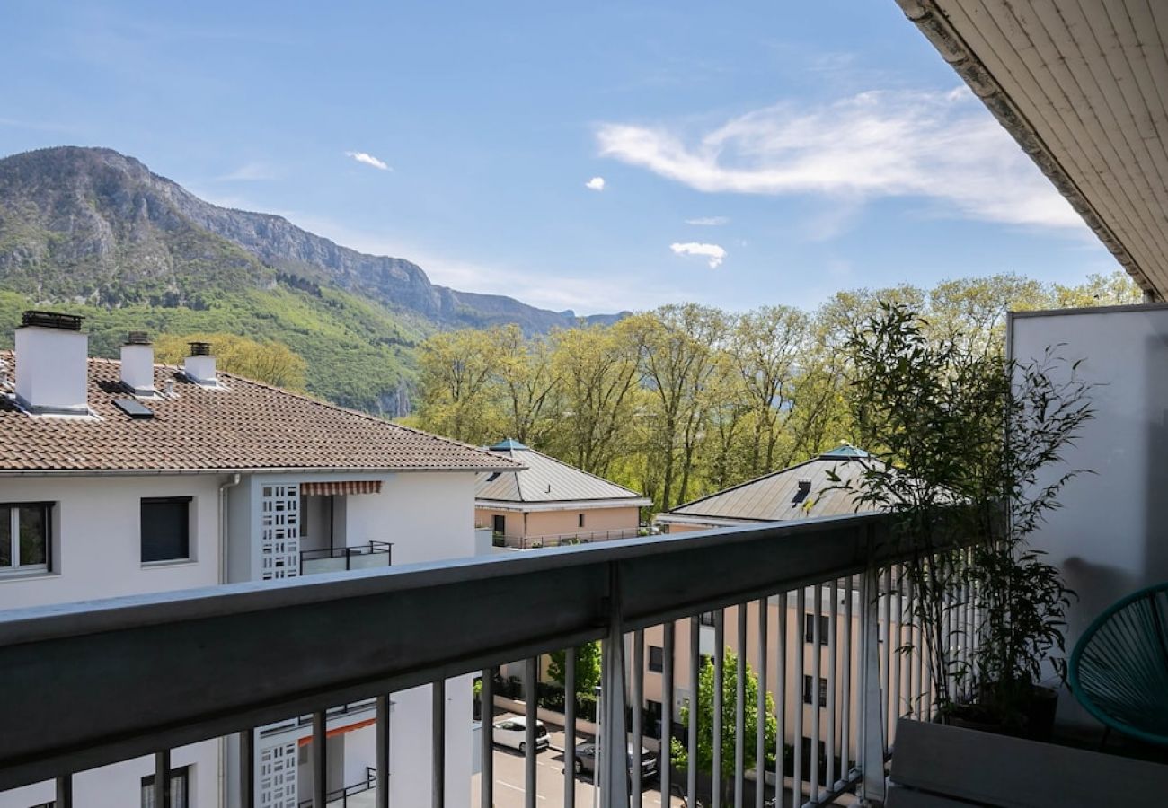 Studio à Annecy - Karl 50 m du lac et jacuzzi