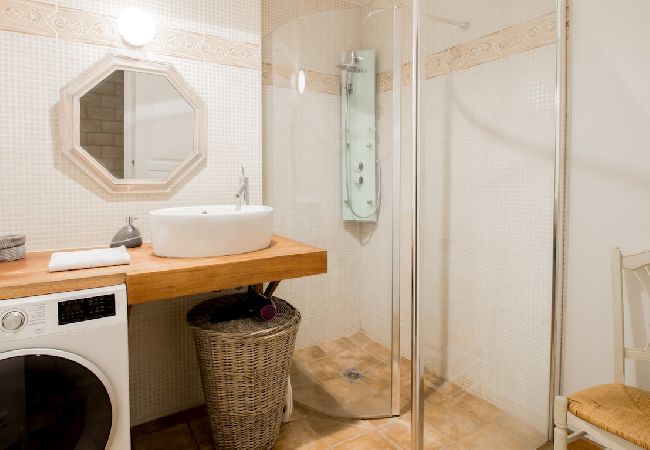 Appartement à Annecy - Riad de Lily 100m Bonlieu mifa Appartement à Annecy - Riad de Lily 100m Bonlieu mifa