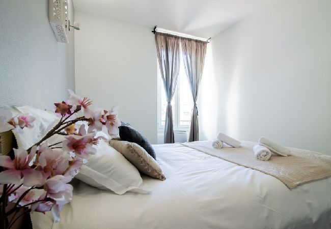 Appartement à Annecy - Petit prince centre ville, appareil à raclette Appartement à Annecy - Petit prince centre ville, appareil à raclette