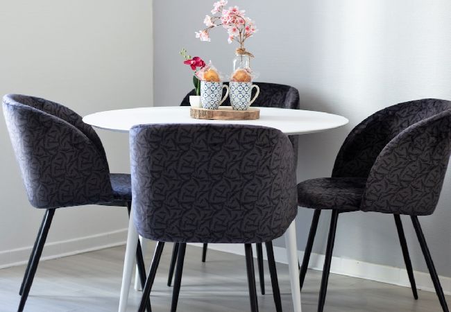 Appartement à Annecy - Petit prince centre ville, appareil à raclette Appartement à Annecy - Petit prince centre ville, appareil à raclette