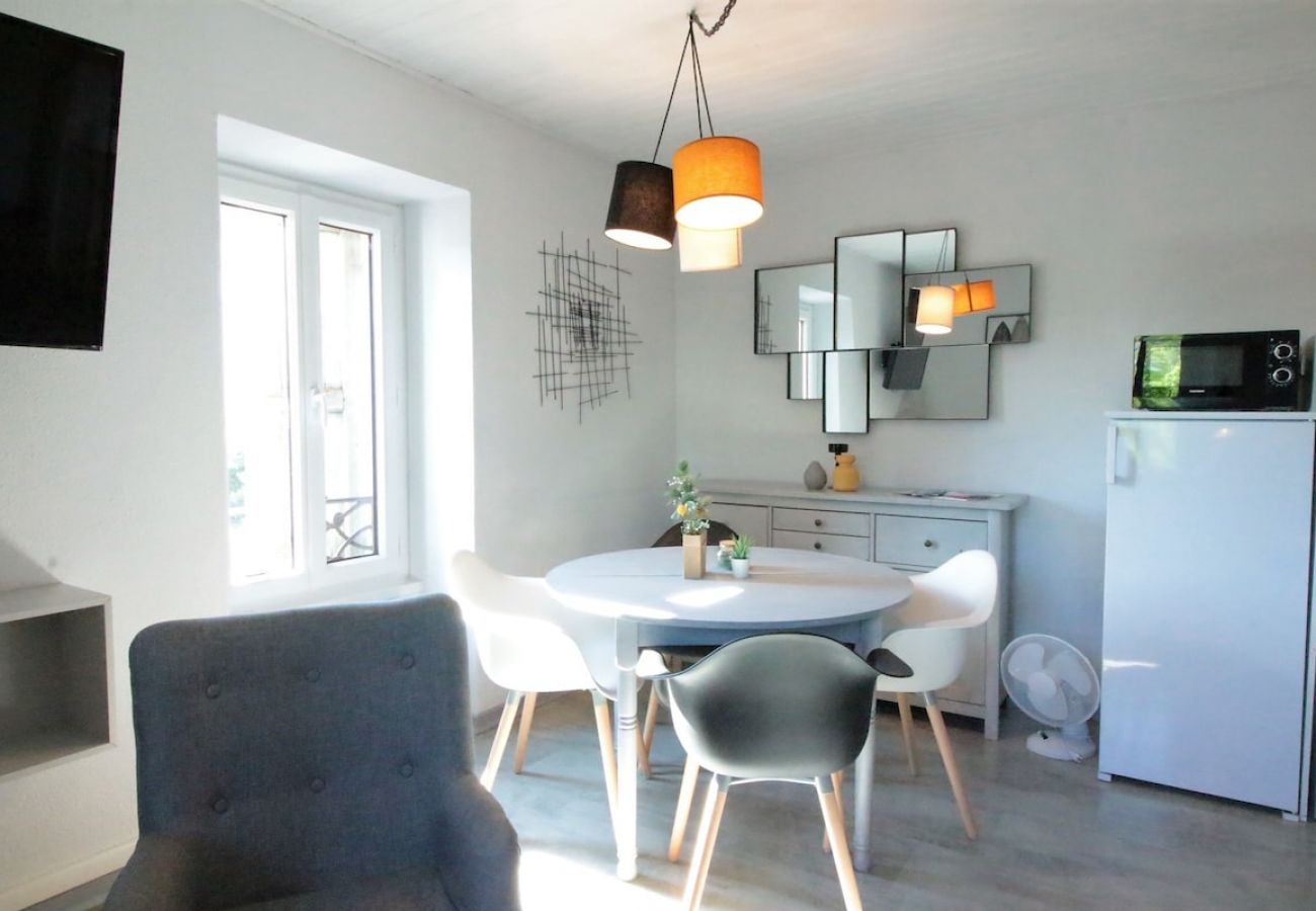 Appartement à Annecy - Petit biscuit coté vieille ville