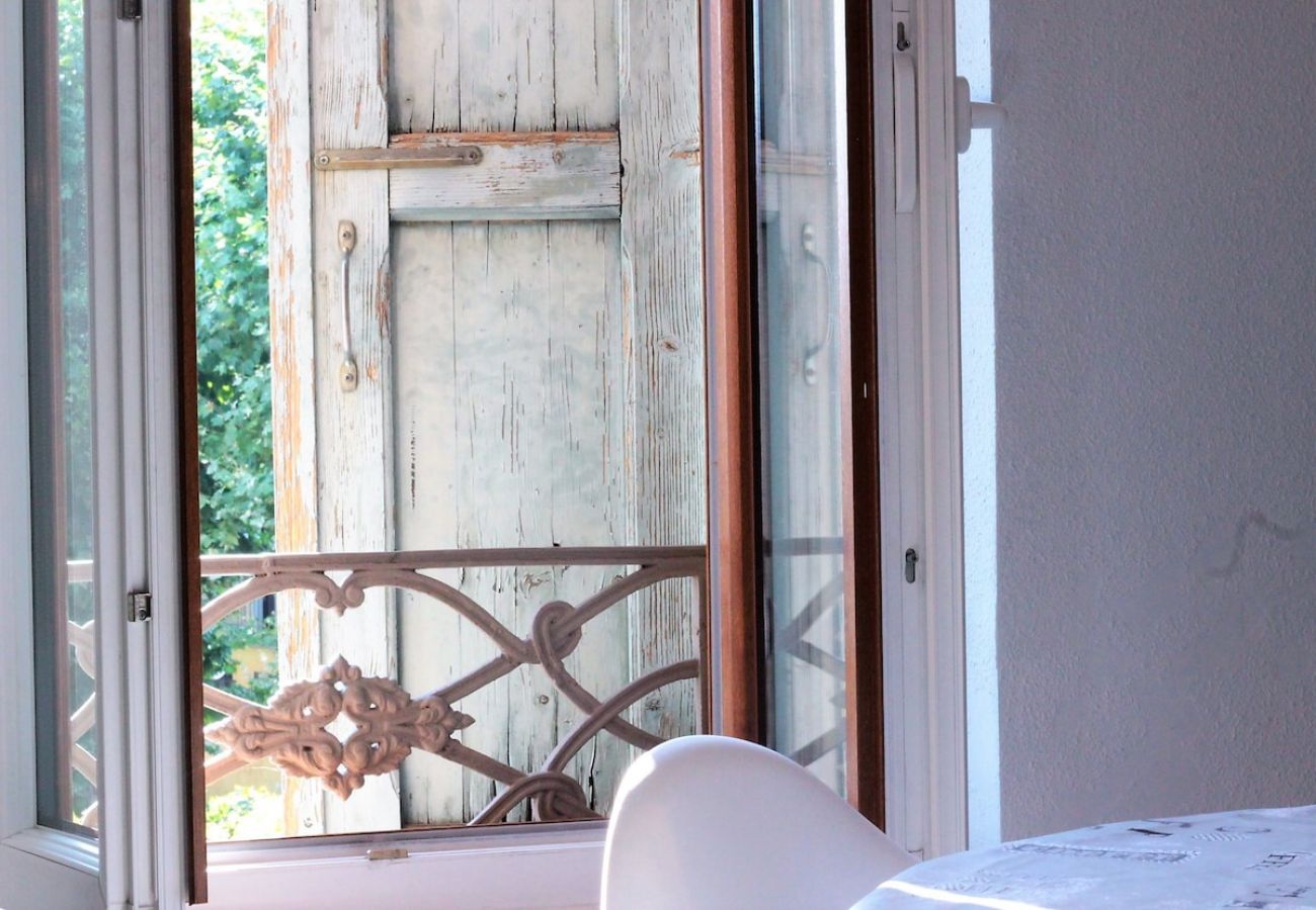 Appartement à Annecy - Petit biscuit coté vieille ville