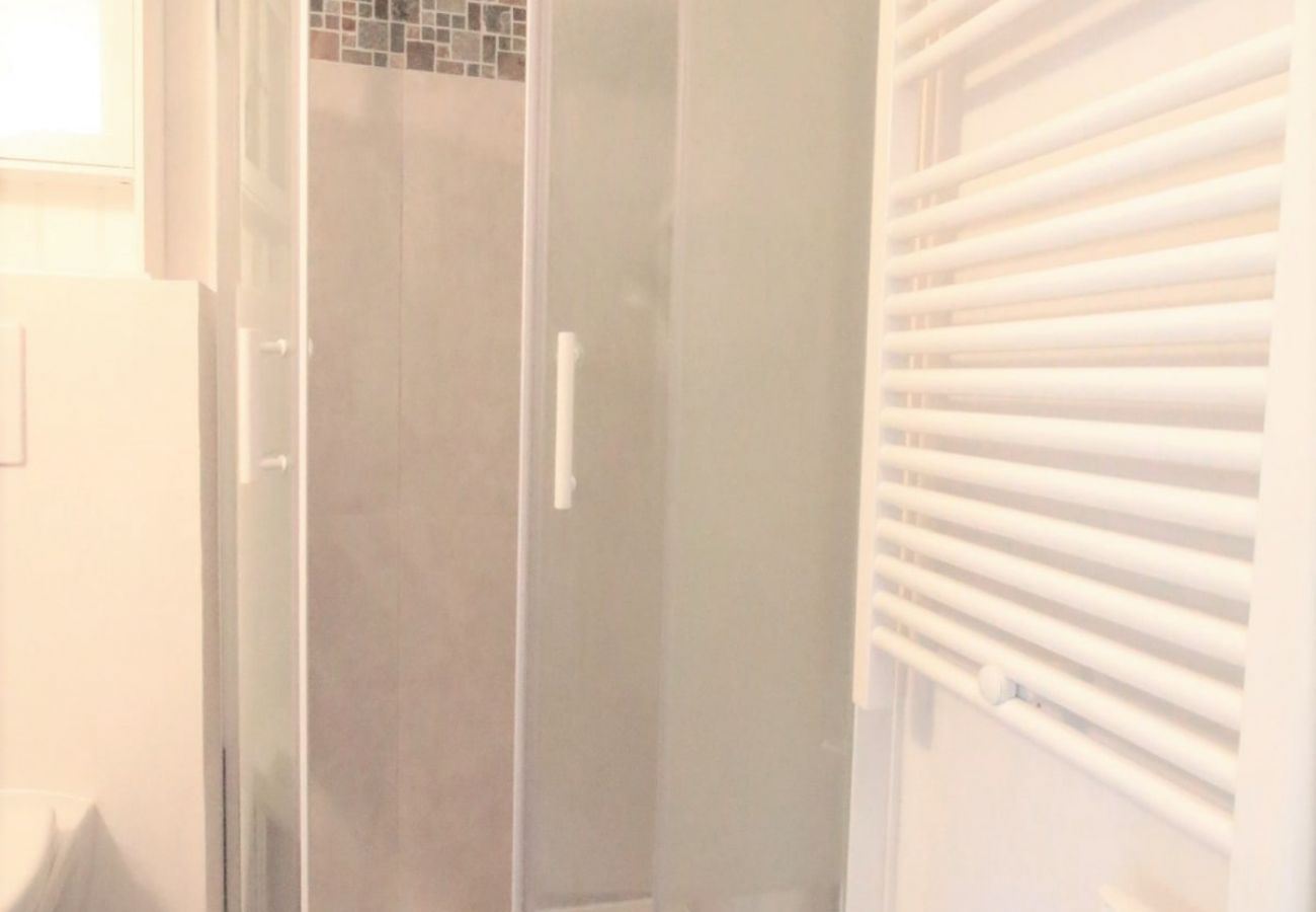 Appartement à Annecy - Petit biscuit coté vieille ville