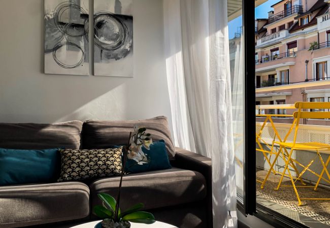 Appartement à Annecy - Smart emplacement numéro 1 au cœur marché de N Appartement à Annecy - Smart emplacement numéro 1 au cœur marché de N