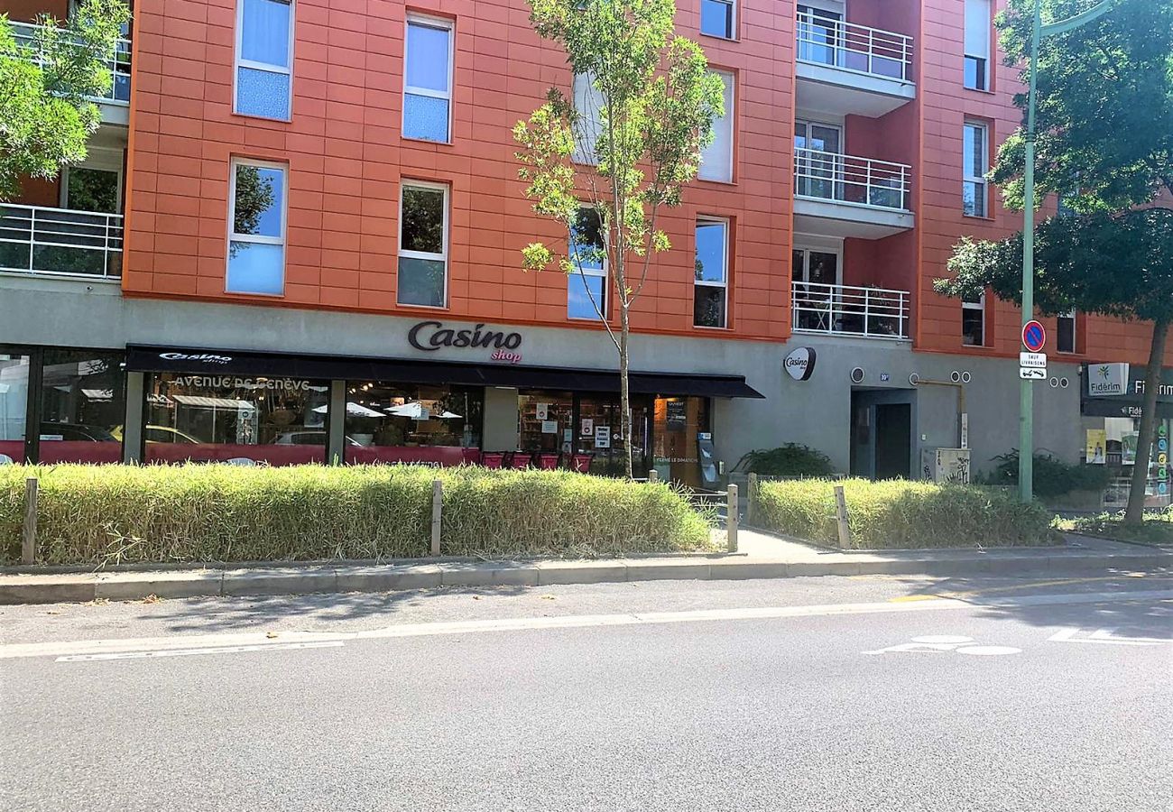 Appartement à Annecy - L Ecrin L4 3 min centre idéal familles