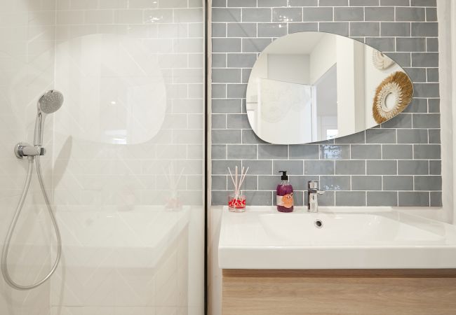 Appartement à Annecy - Florida emplacement idéal parking privé Appartement à Annecy - Florida emplacement idéal parking privé