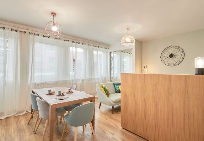 Appartement à Annecy - Florida emplacement idéal parking privé Appartement à Annecy - Florida emplacement idéal parking privé