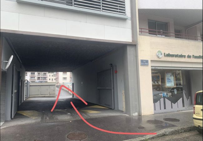 Appartement à Annecy - Florida emplacement idéal parking privé Appartement à Annecy - Florida emplacement idéal parking privé