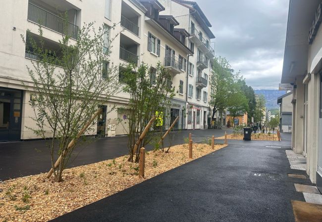 Appartement à Annecy - Florida emplacement idéal parking privé Appartement à Annecy - Florida emplacement idéal parking privé