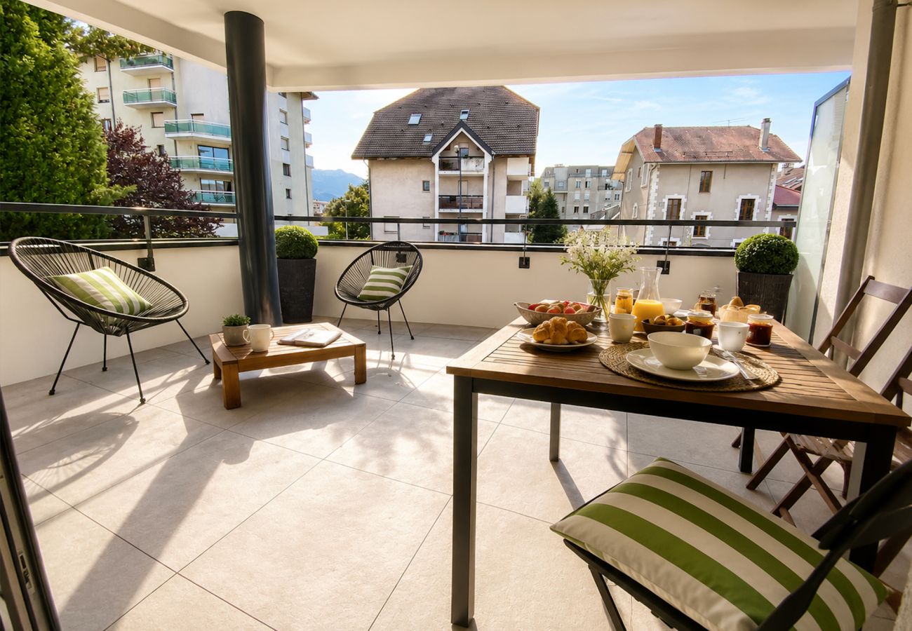 Appartement à Annecy - Casa Romi 300 m du Lac parking