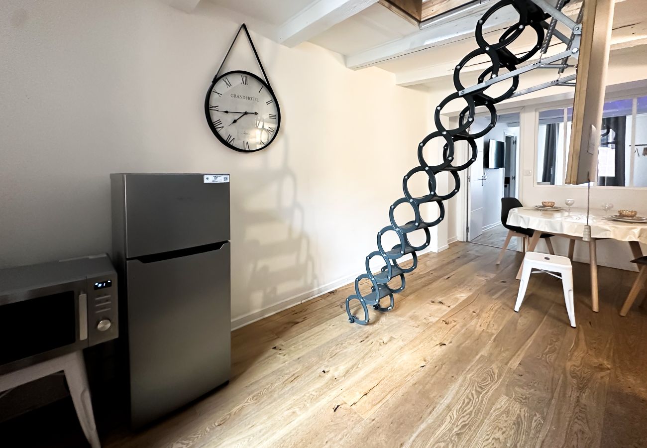 Studio à Annecy - Love room Noir Desir vieille ville Annecy