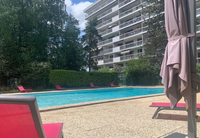 Appartement à Annecy - Diego, Standing Piscine Privé Appartement à Annecy - Diego, Standing Piscine Privé