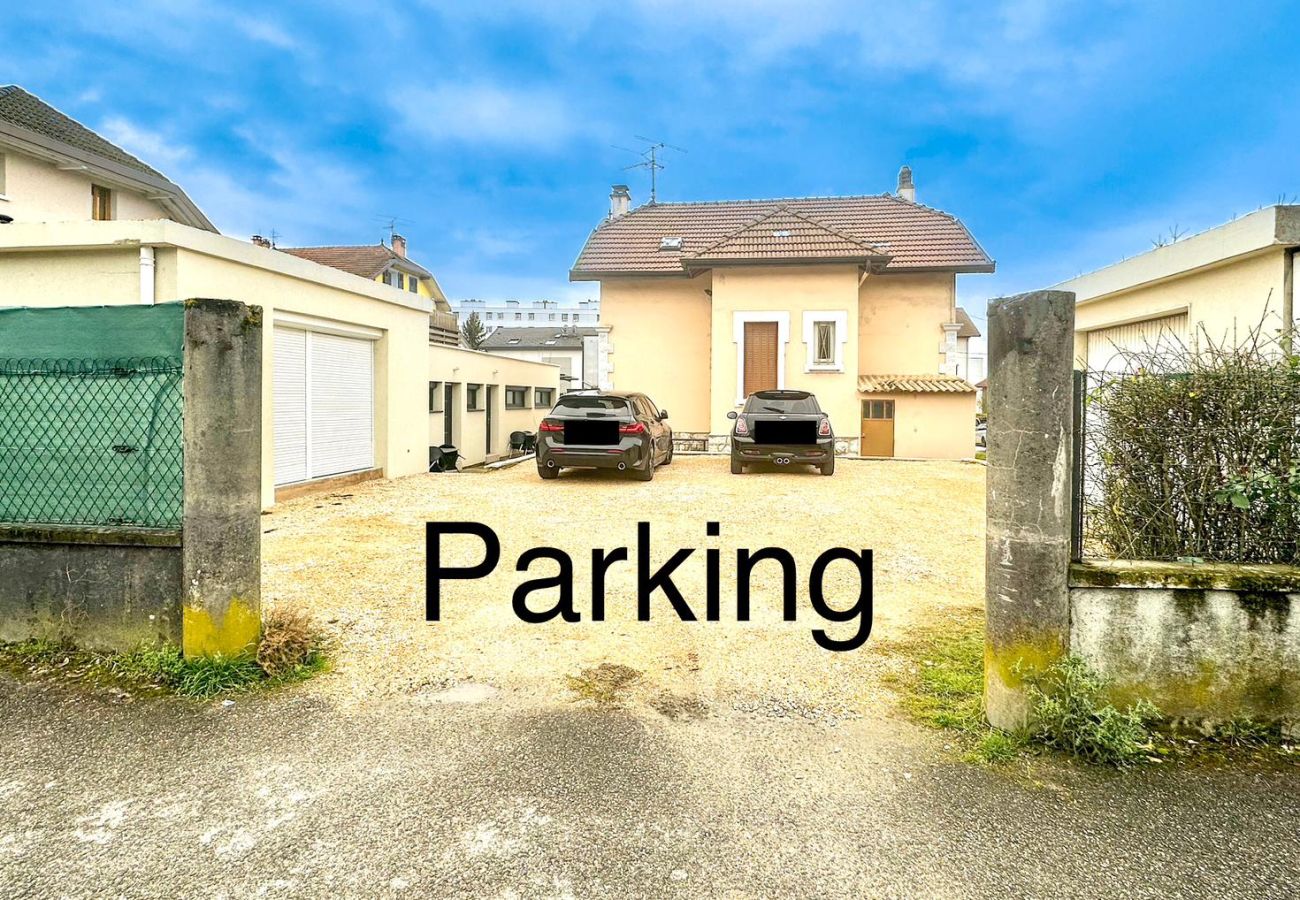 Appartement à Annecy - Neyt parking