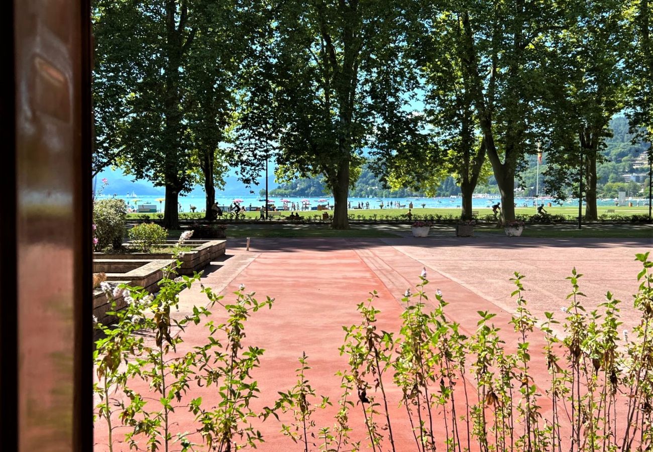 Studio à Annecy - Lake view en face du lac 