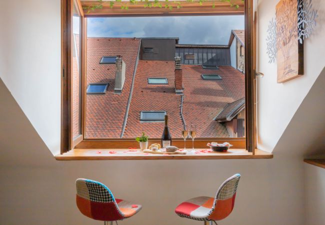 Appartement à Annecy - Love island romantique rue carnot Appartement à Annecy - Love island romantique rue carnot