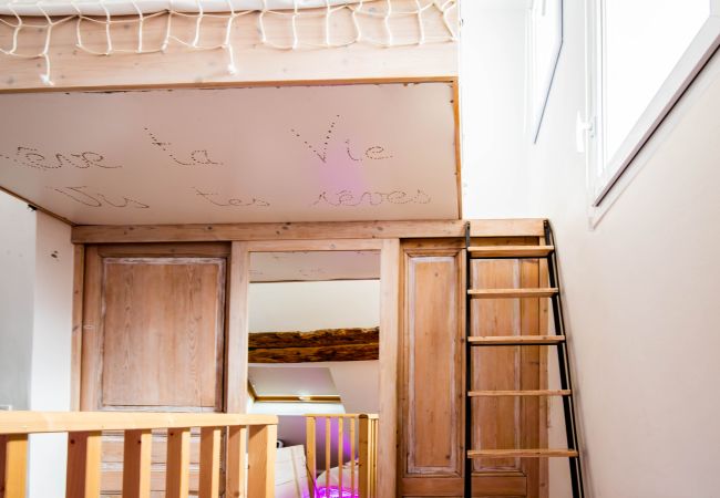 Appartement à Annecy - Love island romantique rue carnot Appartement à Annecy - Love island romantique rue carnot